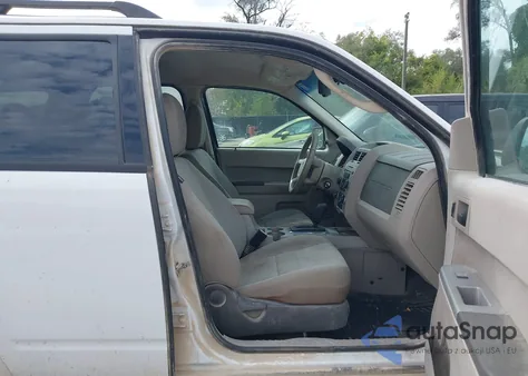 2010 Ford Escape Xlt из США, поврежденный, VIN 1FMCU0DG0AKC85406